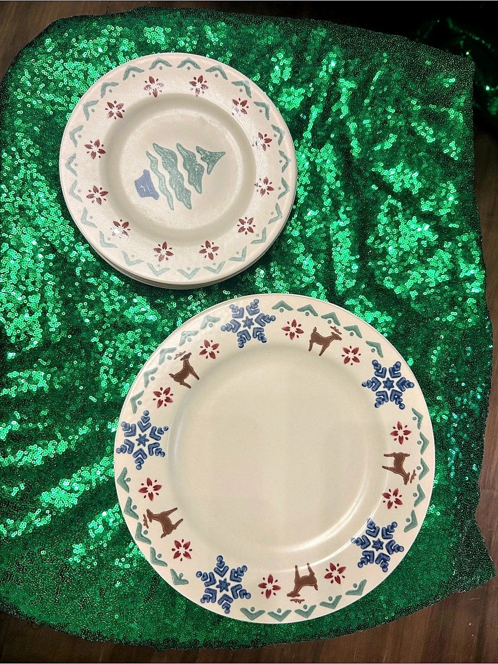 Pfaltzgraff Christmas Dinnerware Plates ONLY Set